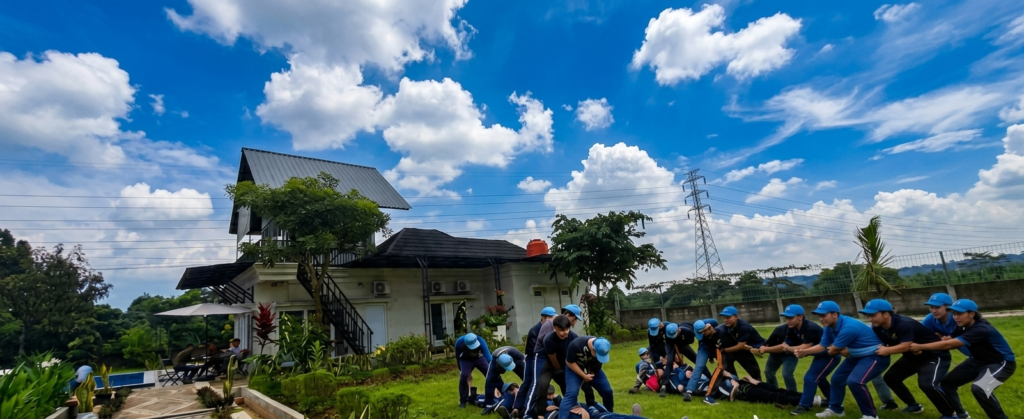 Villa Kapasitas Besar Untuk Kegiatan LDKS OSIS atau Kampus di Caringin Bogor